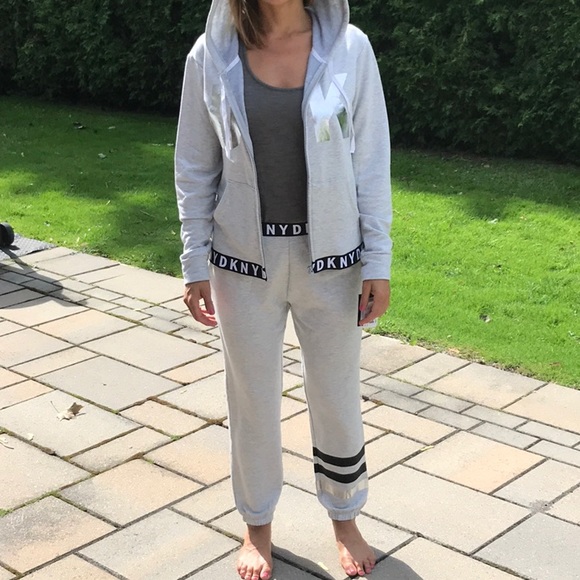 NEW DKNY tracksuit SZ Med - Picture 3 of 16